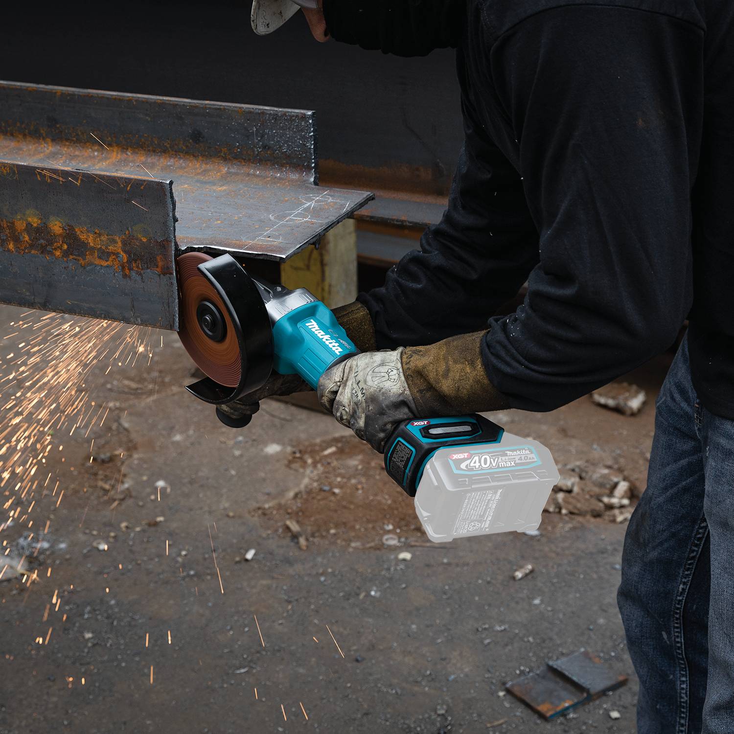 Makita XGT 40V Angle Grinder, 6